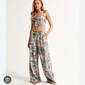 NWOT- Abercrombie & Fitch Crinkle Floral Plazzo Pants and crop top (Set)